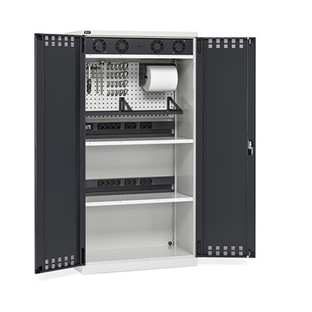 Produktabbildung: Fami PERFOM Akku-Ladeschrank, 2 Lochböden, Energiekanäle, Steckdosenleisten, Ventilatorgitter, HxBxT 2.000 x 1.023 x 555 mm, lichtgrau, anthrazit